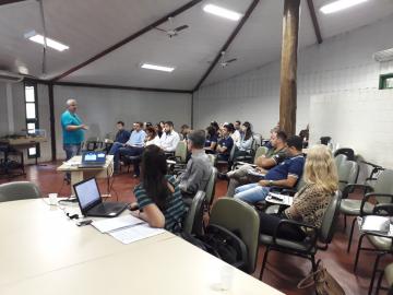 Equipe Ufes/Lagesa em encontro com Grupo Focal do IEMA.